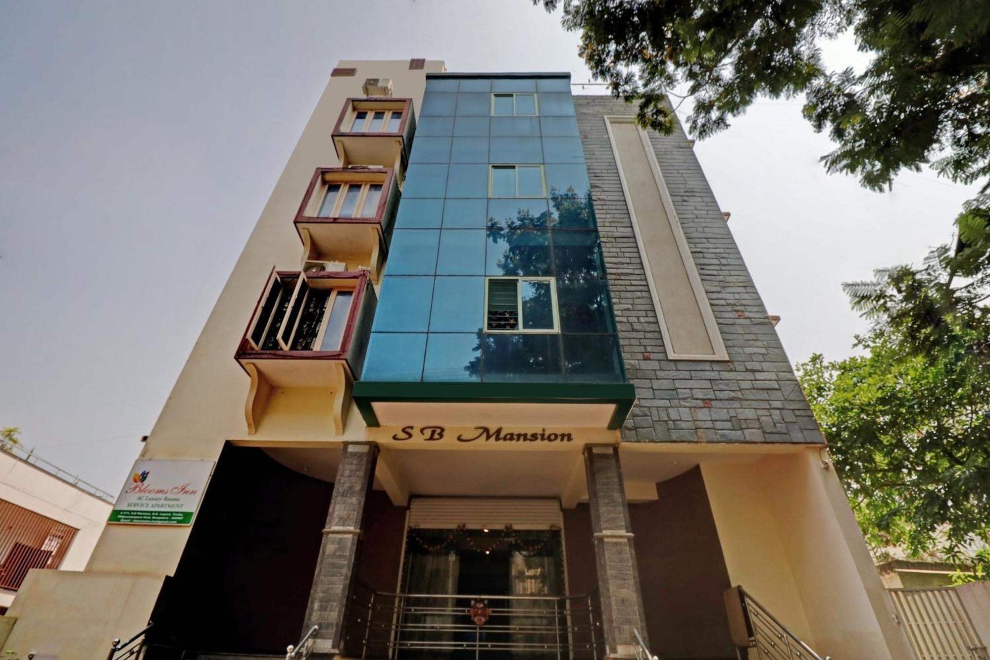 Hotel O Blooms Inn Bangalore Exterior photo